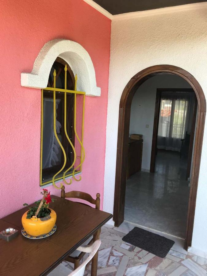 Great First Floor Appartment With View Nea Kallikrateia Exterior foto
